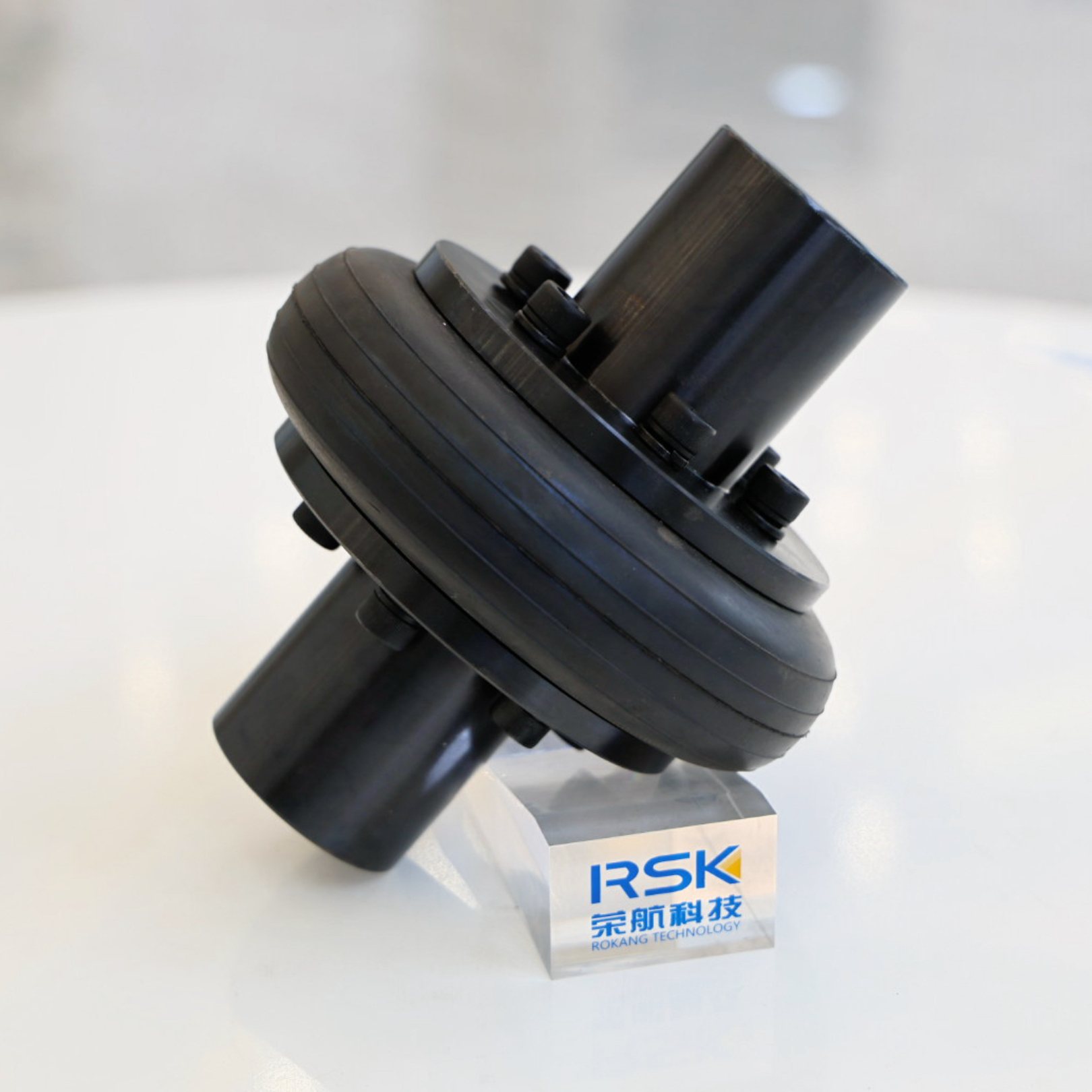 Elektromos motor tengelykapcsoló típusai: Teljes kiválasztási útmutató